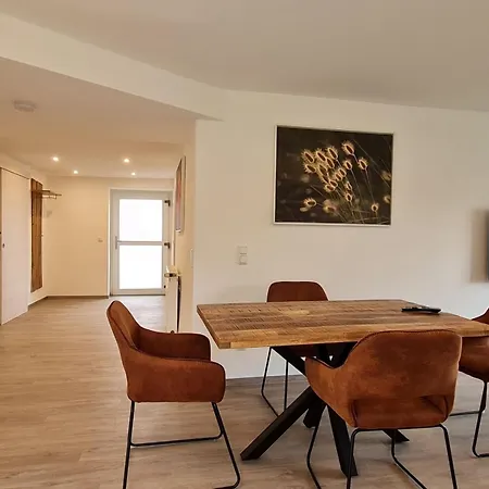 Riesling Apartament *